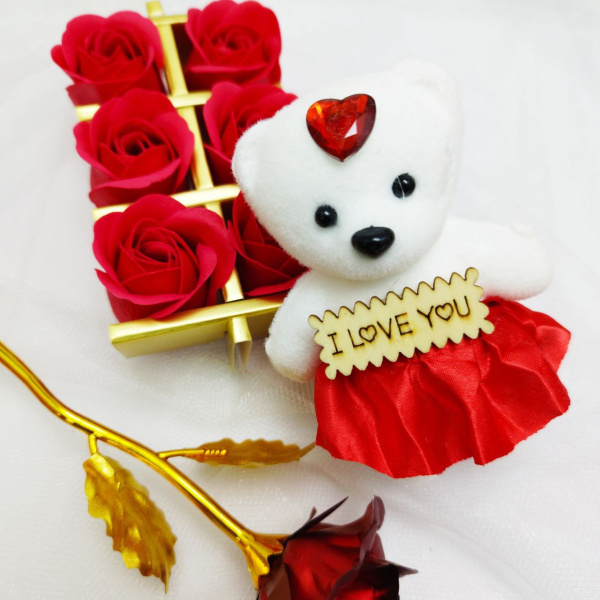 Подарочный набор из Мишки, мыльных роз и фольгированной розы / Подарок 8в1 в коробке